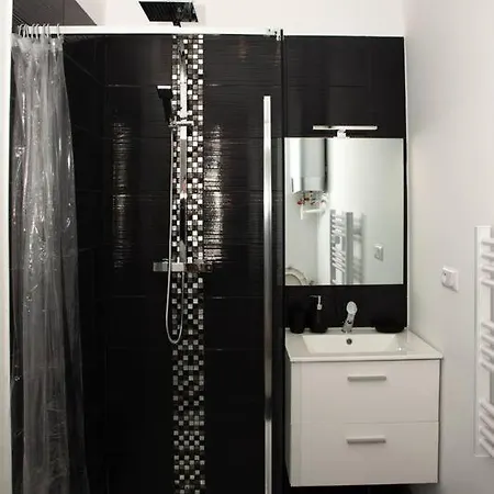 Superbe T2 Au Coeur De Lalande+parking Prive Apartamento